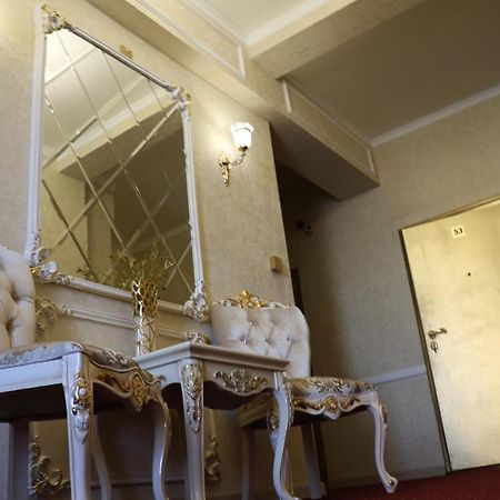 Hotel Apartment Al-Salam Bishkek Bagian luar foto