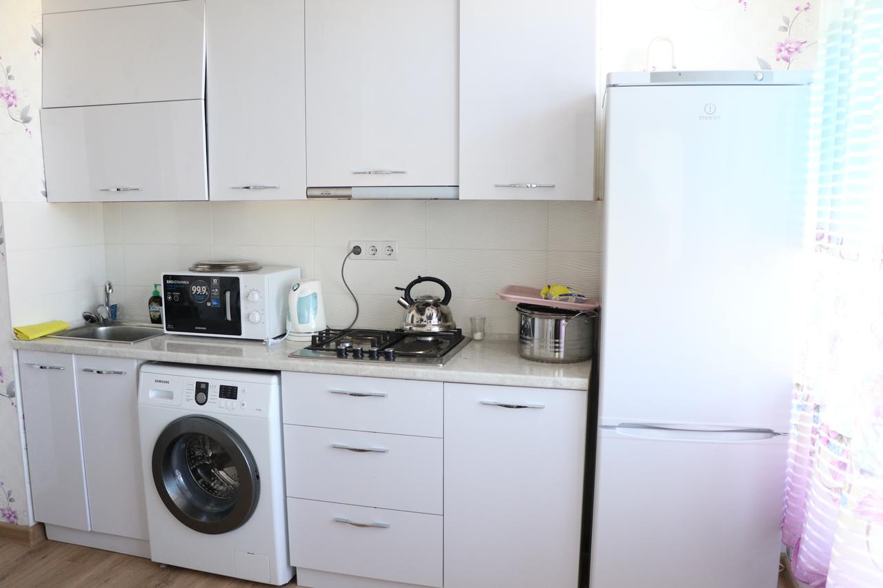 Hotel Apartment Al-Salam Bishkek Bagian luar foto